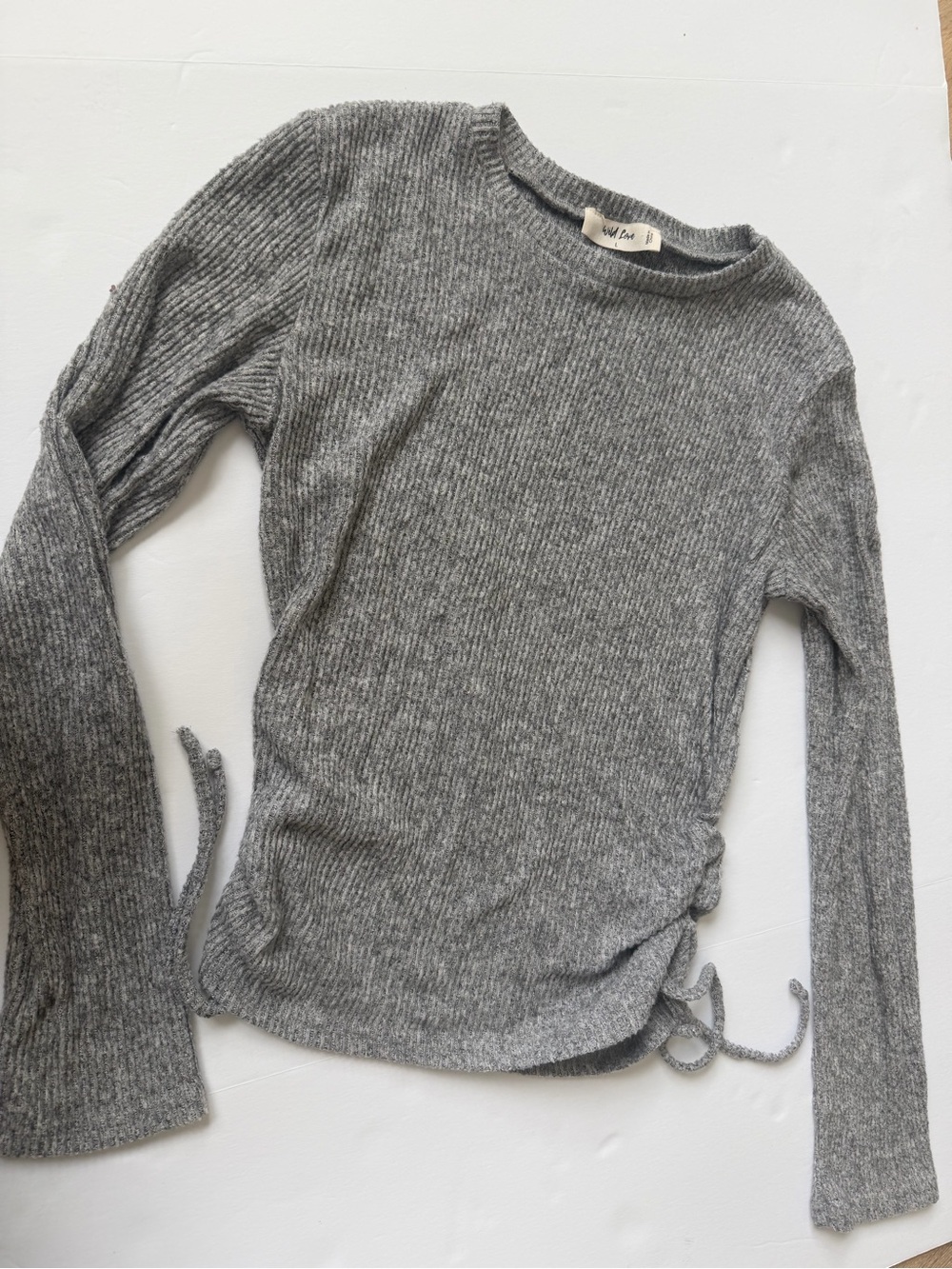 Ribbed Gray Long-Sleeve Tie-Side Top L